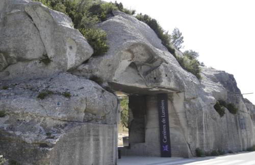 Les Baux-Beaux - Foto 23