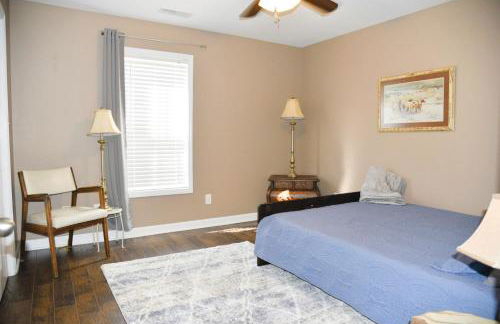 Grandys Place, Home in Hartselle, walk to Stadium, near downtown, King bed - Foto 10