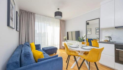 Elegant Apartment in Warsaw with Parking and Desk for Remote Work by Noclegi Renters - Foto 3