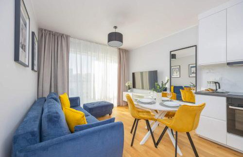 Elegant Apartment in Warsaw with Parking and Desk for Remote Work by Noclegi Renters - Foto 3