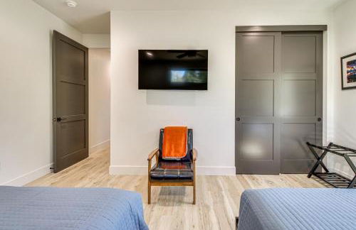 Torreon New Build with Deck and Outdoor Entertainment - Photo 27