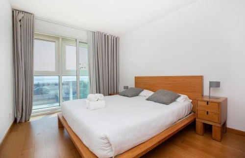 River View Luxury Apartment - Photo 2