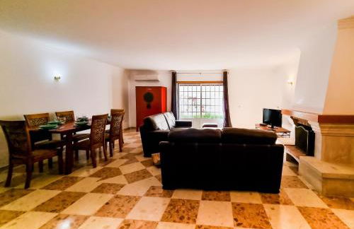 FLH Quinta das Salinas Triplex with Balcony - Photo 5