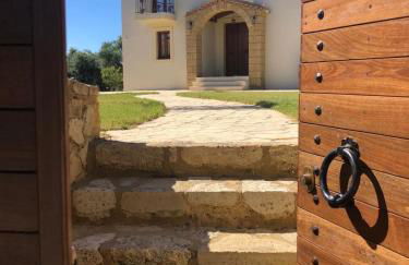 Onirozo Koroni Private Villa - Photo 13