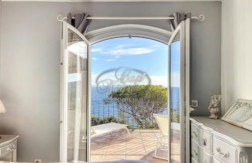 Maison pour 8 personnes classée 3 étoiles avec 2 terrasses vue mer au Canadel - Foto 7