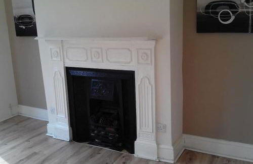 Comfy Home King Size Bed close to Asda & Sefton Park, Very Fast WIFI! - Foto 25