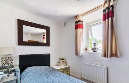 4 Bed-2 Bath-Bar-Pool Table-Library- Xmas venue - Photo 34