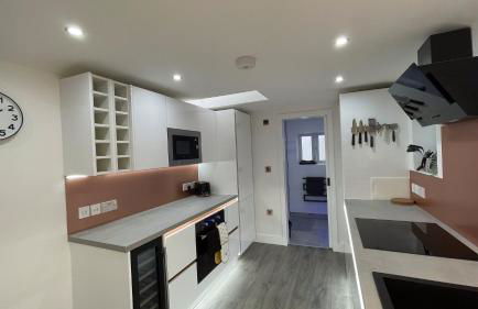 Private Luxury By The Sea, With A Personal Gym, Hot Tub, And Free Parking! - Photo 22