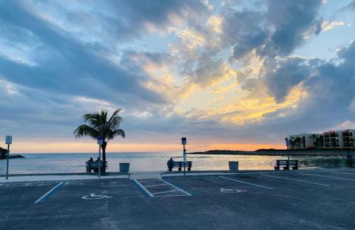 Majestic Beach Condo in Beachfront Resort in St Pete Beach - Foto 26