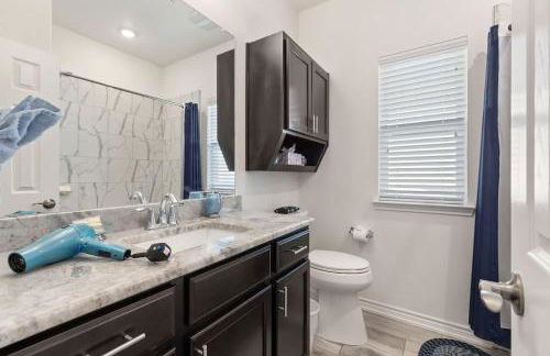 NEW Temple House - 12PPL - Families, Groups, Insurance - Quiet Street, 5 Mi To Meta, BS&W, UMHB Pets OK, FAST Wi-Fi FREE Parking - Professionally Managed By Stay Albatross Furnished Rentals - Foto 20