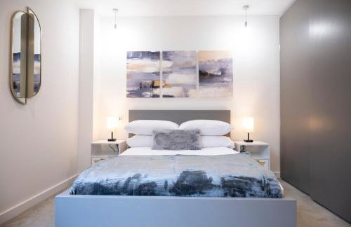 Newly Furnished Apt w/ Patios - Hampstead Heath - Foto 31