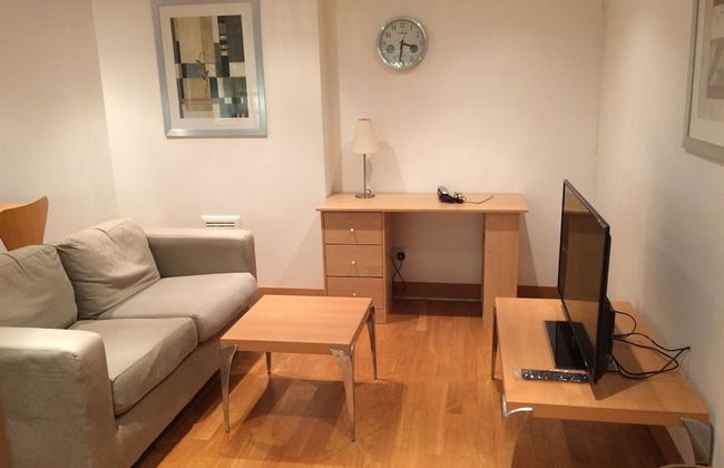 Paddington Southwick Street Apartments - Photo 16