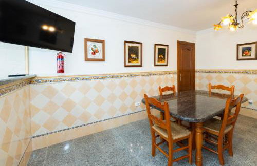 Cubo's Villa Paraiso - Photo 25
