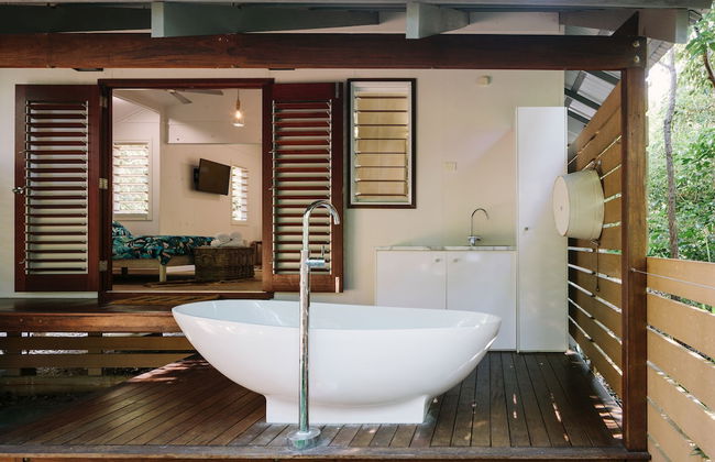 The Little Bush Hut - Photo 13