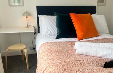 Live Like a Local in Barry, 4-Bed Home Near the Beach, Dog-Friendly, with all the Gavin & Stacey Charm! - Foto 1