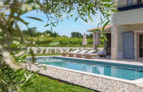 3 Bedroom Awesome Home In Nedescina - Foto 10