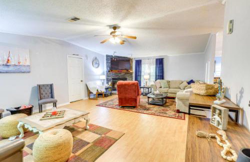 Pet-Friendly Sparta Retreat Porches and Fire Pit! - Foto 4