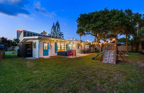 Surf Drive - Ultimate Beach Getaway for Families - Photo 44