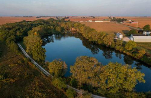 Secluded Waterfront A-Frame Cabin w/ Pvt Lake - Foto 4