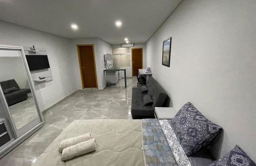 Novo apartamento Studio a poucos passos do Paraguai - Vila Portes - Foto 37