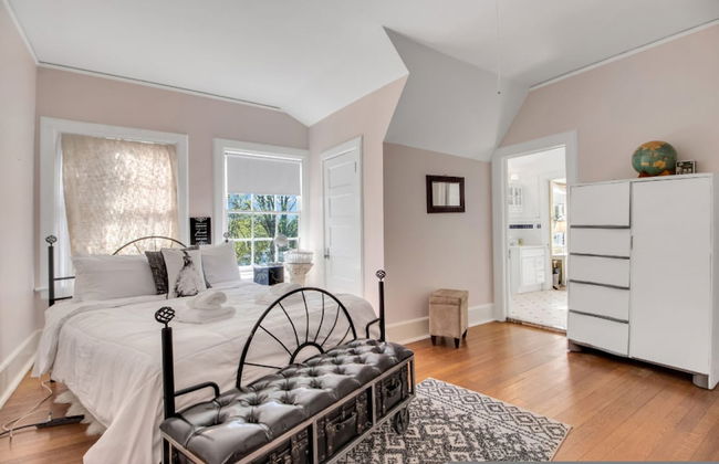 Jacuzzi - West Point - Family Friendly - Photo 12