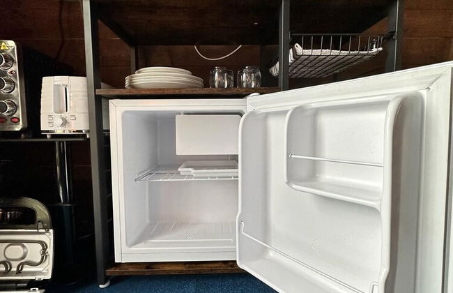 Woodland Camping pod With use of Campsite Bathroom - Photo 13