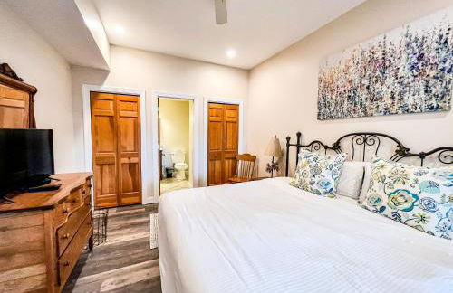 Lakefront Home Near Wisp with Great Location Dock Slip Hot Tub - Foto 28