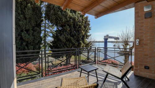 DOLCERIVA - The Lakefront Suite - Foto 5, Garden view