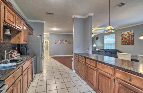 Cozy Family Retreat - 10 Mi to Lake and Trails! - Foto 7