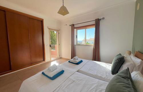 Gated Family Villa with Private Pool and Garden - Foto 25