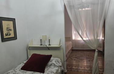 La Nava, casa de pueblo con patio y calefacción con chimenea - Foto 12