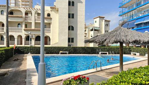 Playa y montaña. 1ª linea. Piscina. Parking . A/C - Foto 5, Garden, Garden view