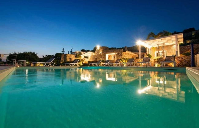 Luxury Scialandre Exclusive Pool Villa - Photo 25