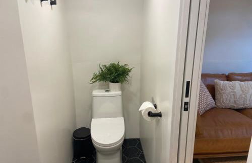 Airstream w Bathtub, River, & Hot Tub - Foto 44