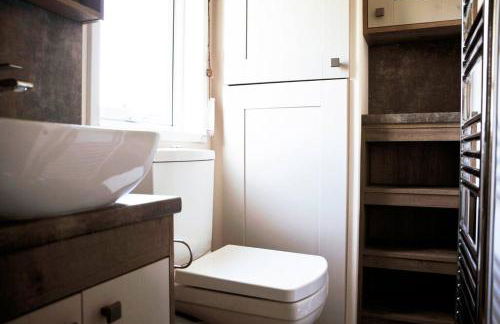 Puddleducks, Dog Friendly Hot Tub Lodge - Foto 15