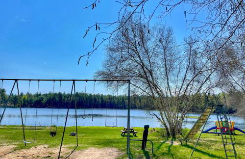 Adirondack Mountain Cabin with Hot Tub, Near Whiteface, Lake Placid, Fire Pit, Game Rm - Foto 43