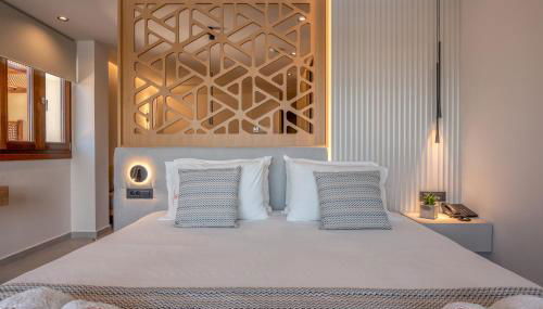 Omega Platanias - Photo 2