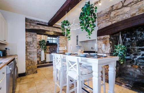 Spacious 5BR Home w/Game Room - Foto 67