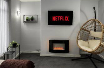 Bright Haven 6 Mins to Airport with Driveway & Garden Sleeps 7 - Foto 7