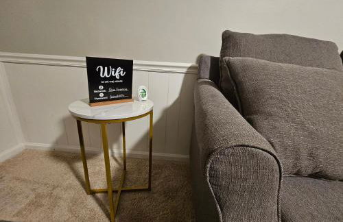 VillaQuèFrancia near Elvis Presley's Graceland 6 mins from Airport, Shuttle, & Rental Vehicle - Foto 8