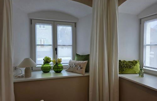 Kavaliershaus Wallerstein, stilvolle Wohnung mit Privatparkplatz - Foto 33