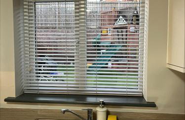 Ultra Modern large 4 bed executive home Durham - Photo 30