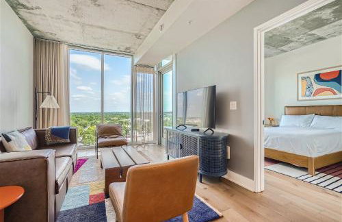 Modern Downtown Condo - Rooftop pool - Top Amenities - Foto 10