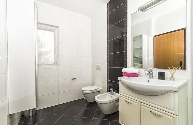 Apartment 1366 - Photo 41