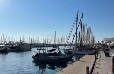 Cannes Old Port, SEAFRONT & SEAVIEWS new reversible air conditioning - Photo 24