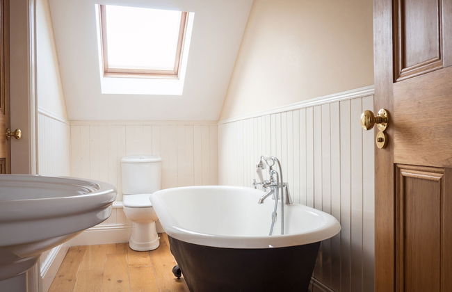 The Gatehouse at Mullans Bay - Photo 12