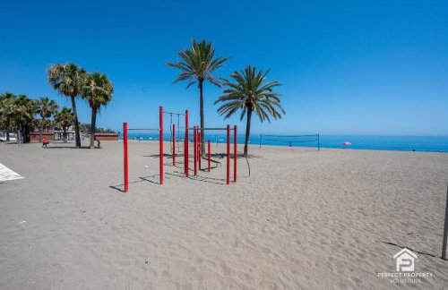 NEW stylish beachside 2BR with pool and garage - Photo 40