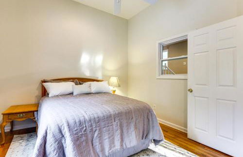 Large Yard with Pond Family Retreat in New Albany! - Foto 27