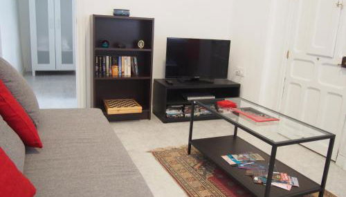 Casa Valientes B - Parking privado gratis & patio interior - Foto 4