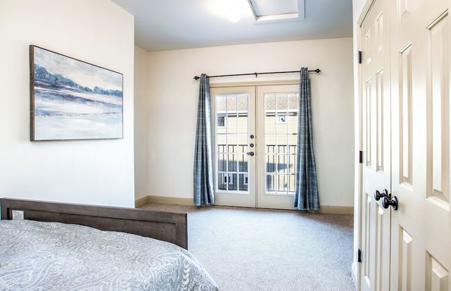 Upstay-2-Home Complex for 18ppl - Photo 4